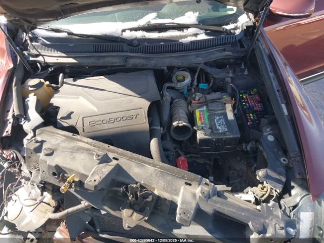 Lincoln MKT Ecoboost Image 10