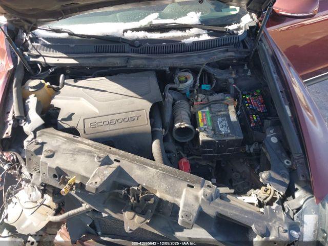 Lincoln MKT Ecoboost Image 10