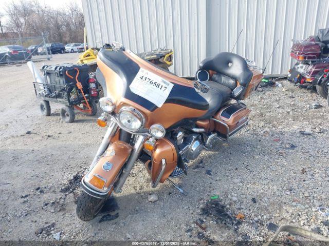 Harley-Davidson Flhtcui 105th Anniversary Edition Image 5