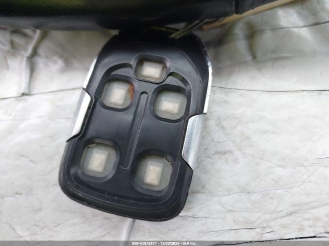 Chevrolet Silverado 1500 Lt Trail Boss Image 9