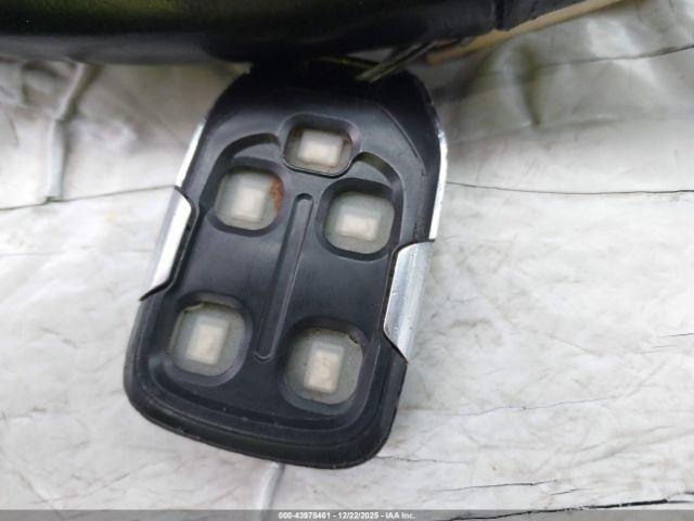 Chevrolet Silverado 1500 Lt Trail Boss Image 9