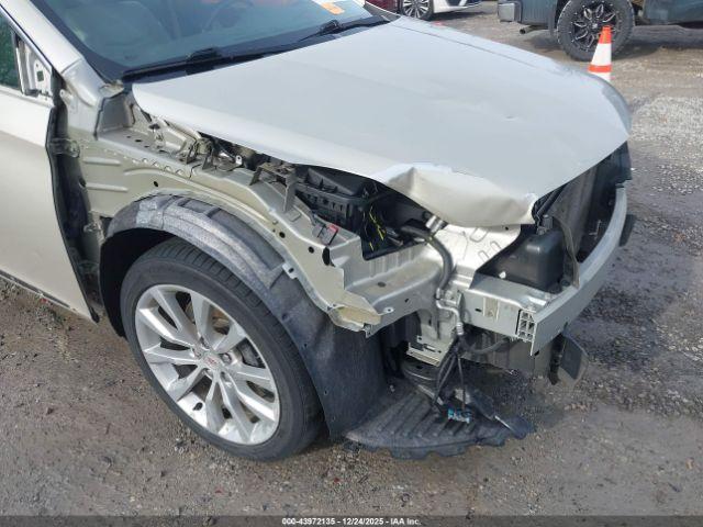 Cadillac XTS Luxury Image 18