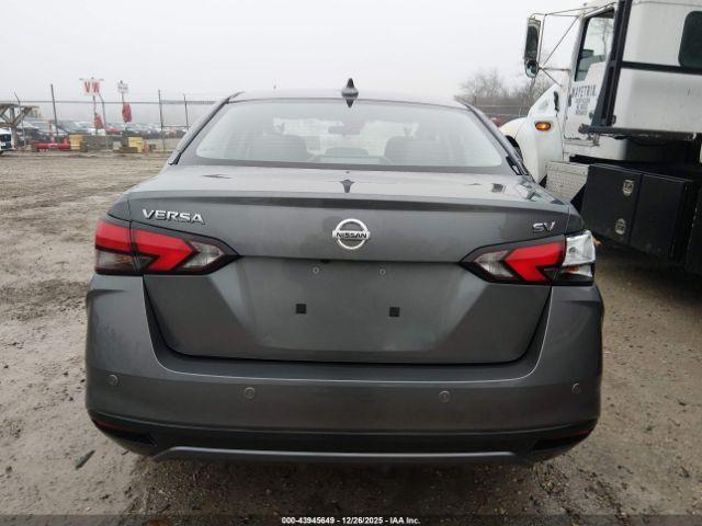 Nissan Versa 1.6 Sv Xtronic Cvt Image 12