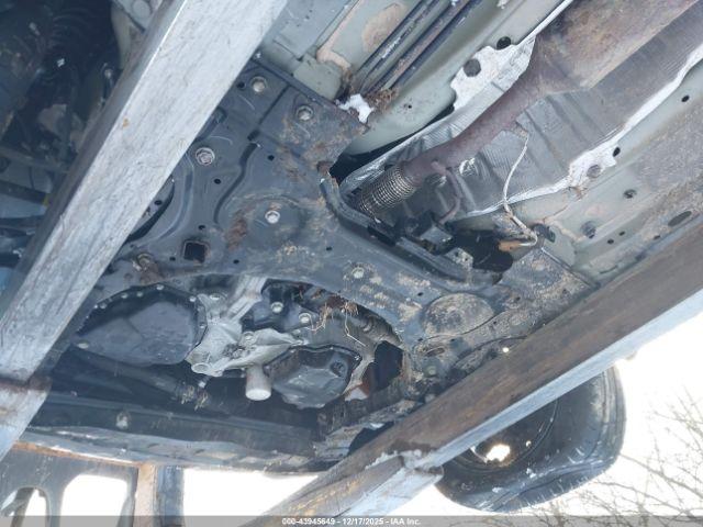 Nissan Versa 1.6 Sv Xtronic Cvt Image 15