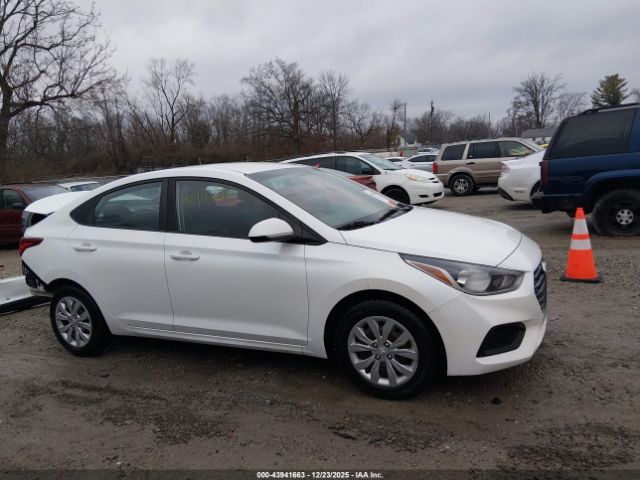 Hyundai ACCENT Se Image 11