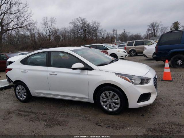 Hyundai ACCENT Se Image 11
