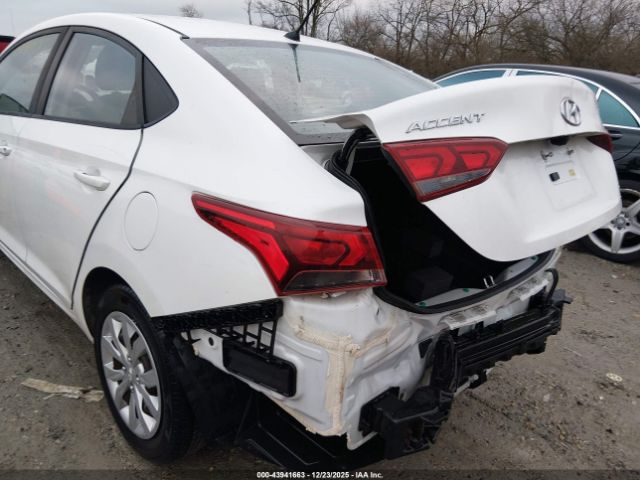 Hyundai ACCENT Se Image 15