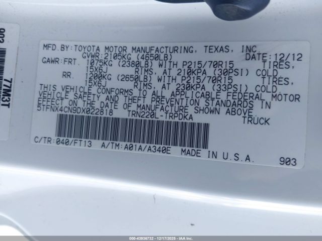 Toyota Tacoma Image 13