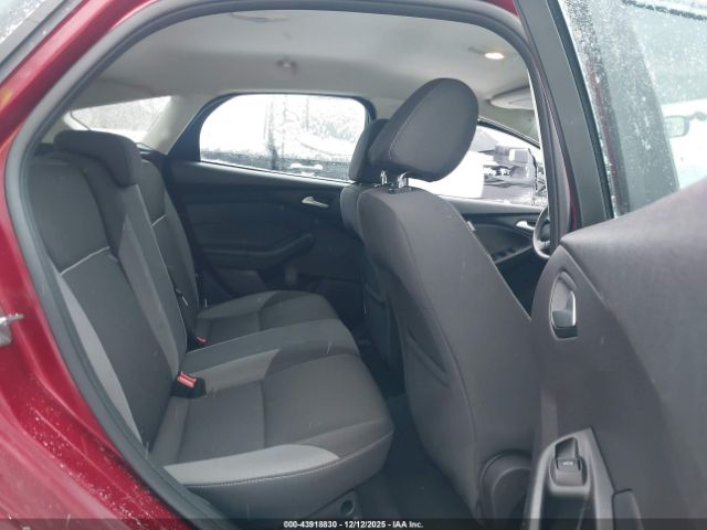 Ford Focus Se Image 6