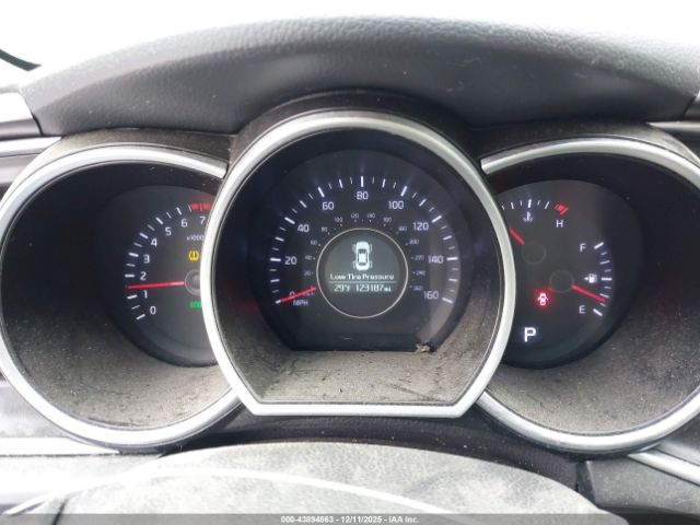 Kia Optima Lx Image 18