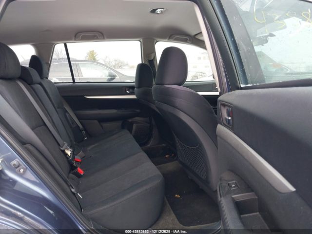 Subaru Outback 2.5i Image 5