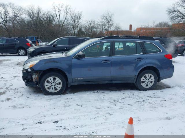 Subaru Outback 2.5i Image 13