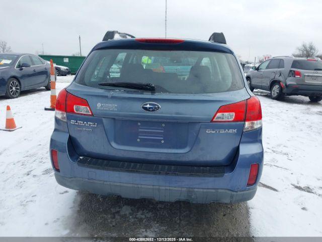 Subaru Outback 2.5i Image 9