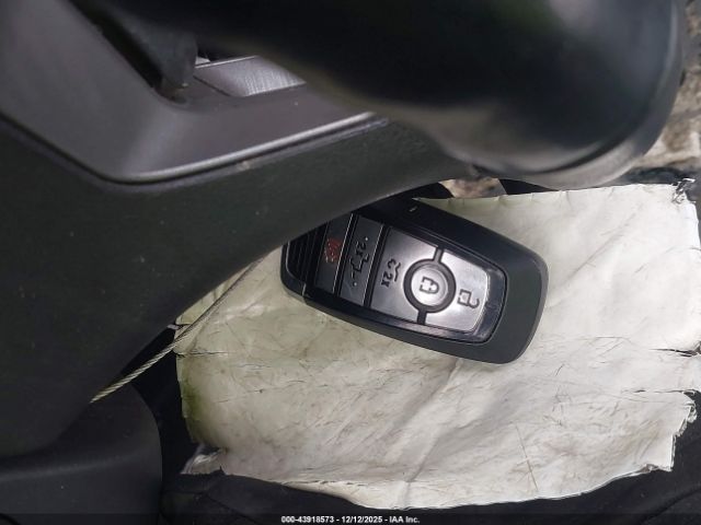 Ford F-150 Lariat Image 3