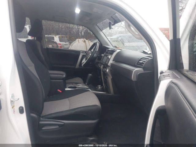 Toyota 4Runner Sr5 Image 7