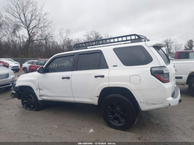 Toyota 4Runner Sr5 Image 8