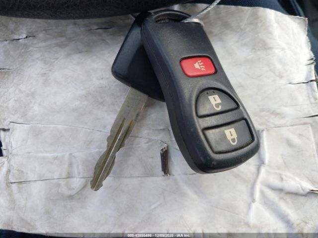 Nissan Versa 1.8s Image 17