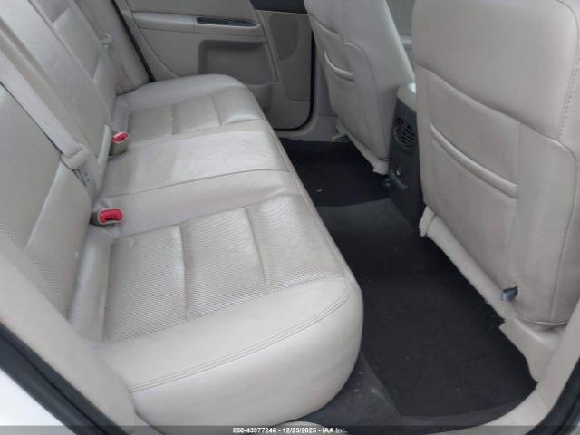 Ford Taurus Sel Image 10