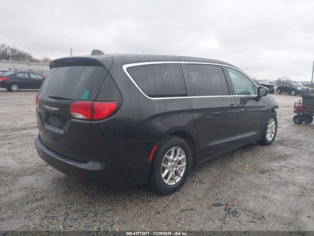 Chrysler Voyager Lx Image 9