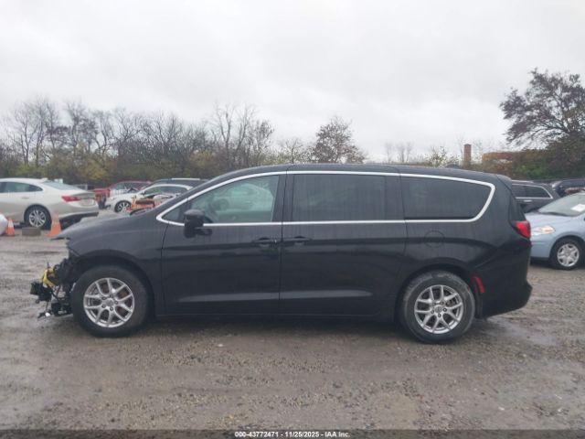 Chrysler Voyager Lx Image 3