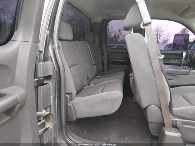 Chevrolet Silverado 1500 Lt Image 13