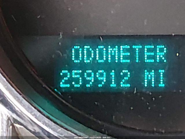 Chevrolet Silverado 1500 Lt Image 2