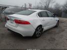 Jaguar XE 25t Image 10