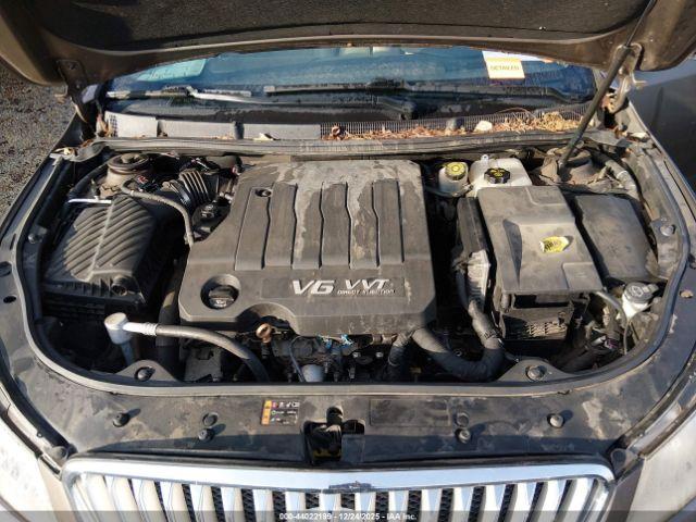 Buick LaCrosse Premium 2 Group Image 11