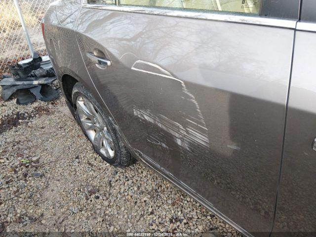 Buick LaCrosse Premium 2 Group Image 13