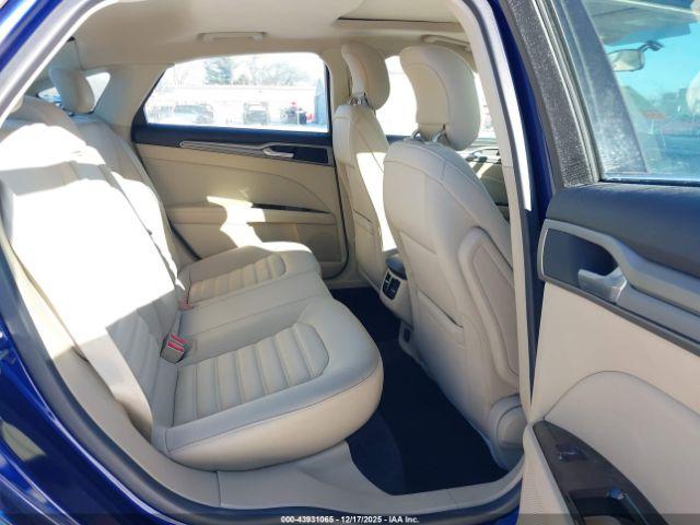 Ford Fusion Se Image 13