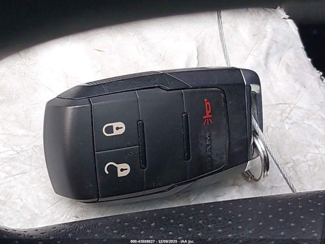 Ram 2500 Tradesman  4x4 6'4 Box Image 5