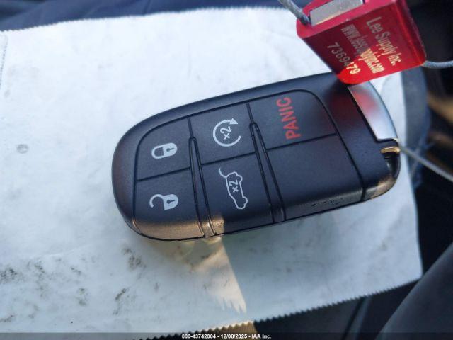 Jeep Grand Cherokee High Altitude 4x4 Image 10