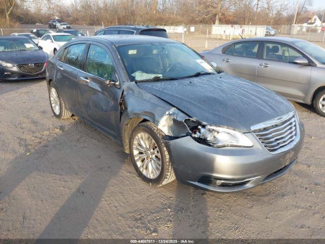  Salvage Chrysler 200