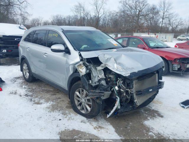  Salvage Kia Sorento