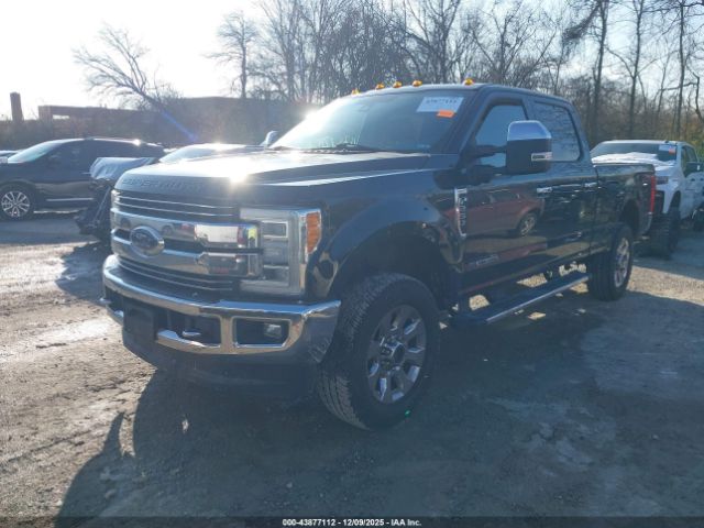 Ford F-250 Lariat Image 4