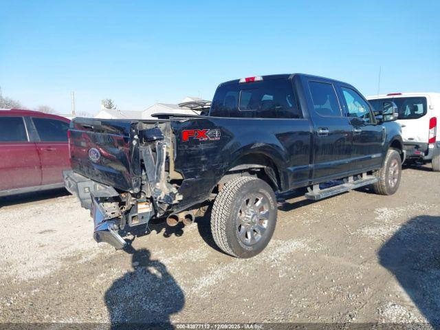 Ford F-250 Lariat Image 7