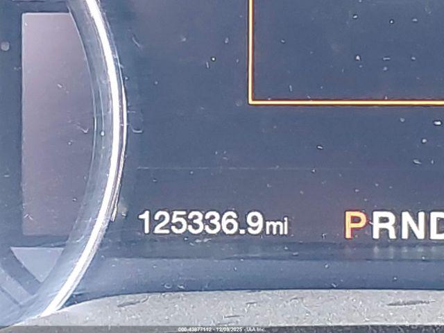 Ford F-250 Lariat Image 17