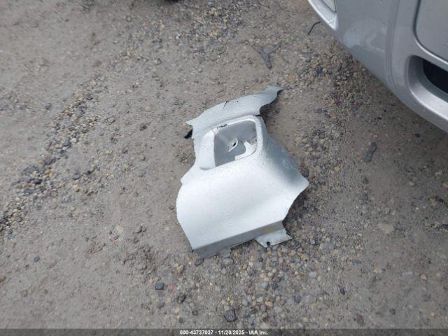 Mercury Mariner Image 9