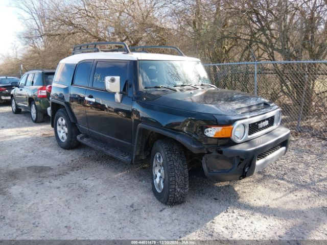Toyota FJ Cruiser Image 1