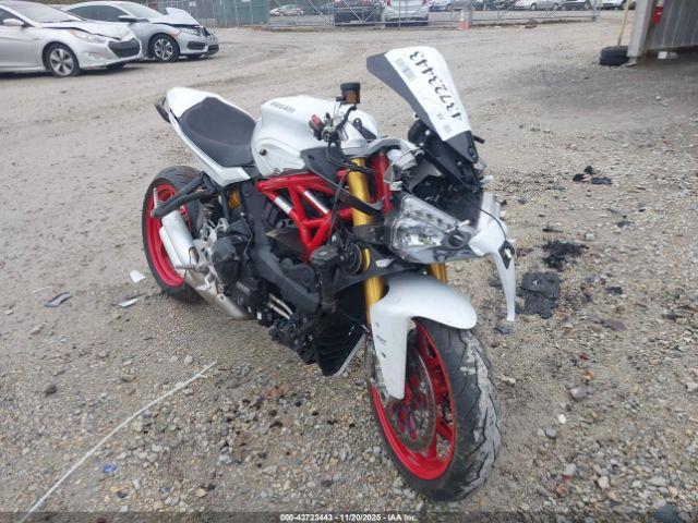  Salvage Ducati Supersport