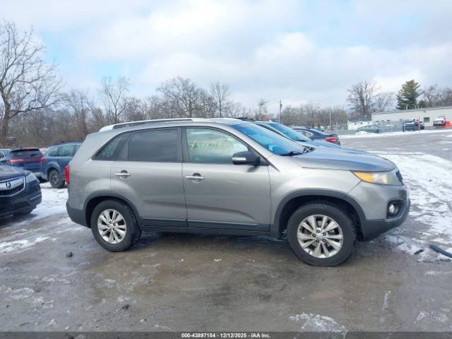 Kia Sorento Lx V6 Image 11