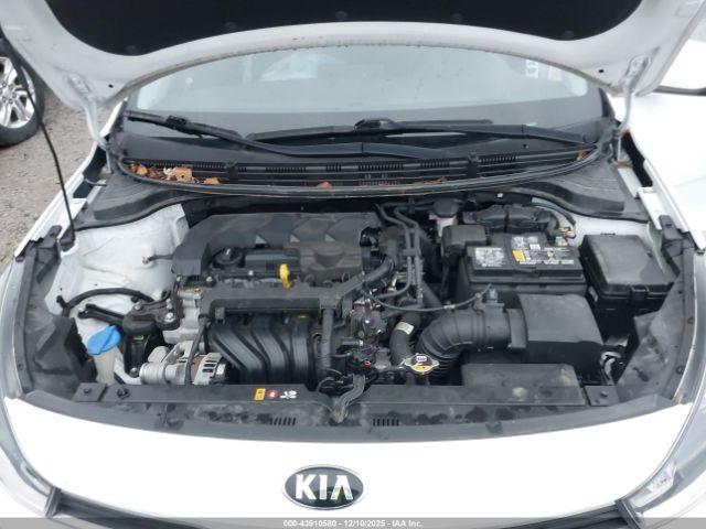 Kia Rio Lx Image 11