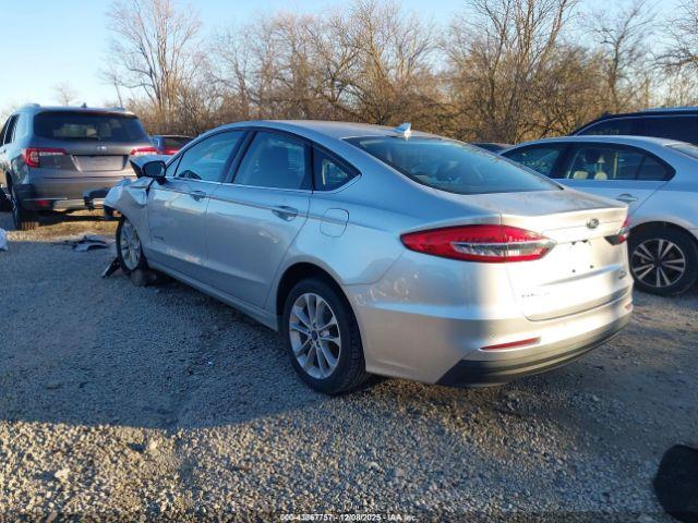 Ford Fusion Se Image 4