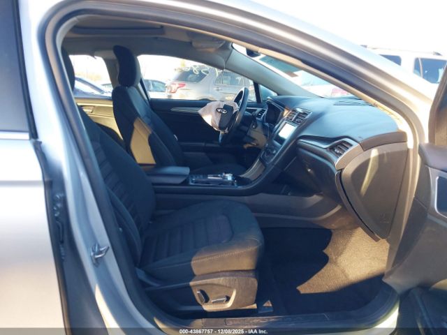 Ford Fusion Se Image 8