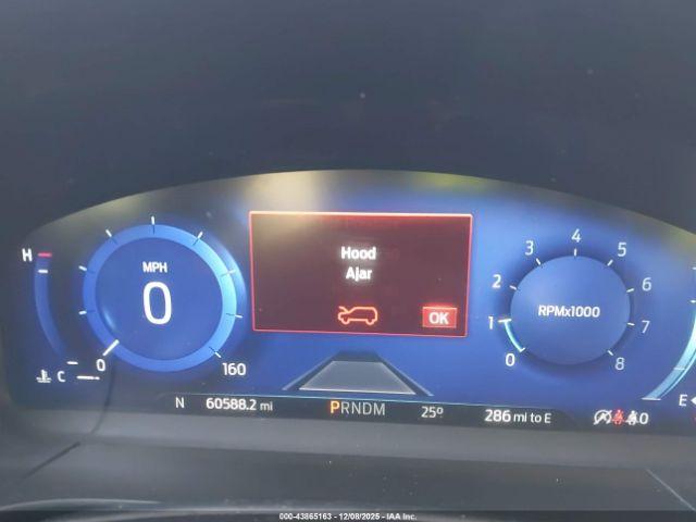 Ford Escape Titanium Image 13