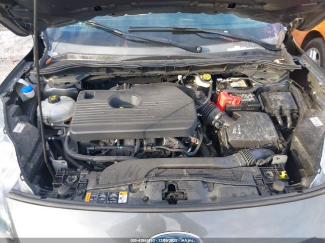 Ford Escape Titanium Image 2