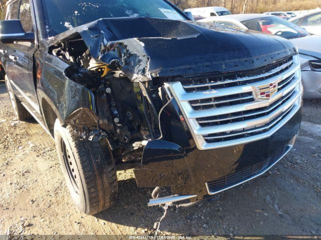 Cadillac Escalade Platinum Image 16