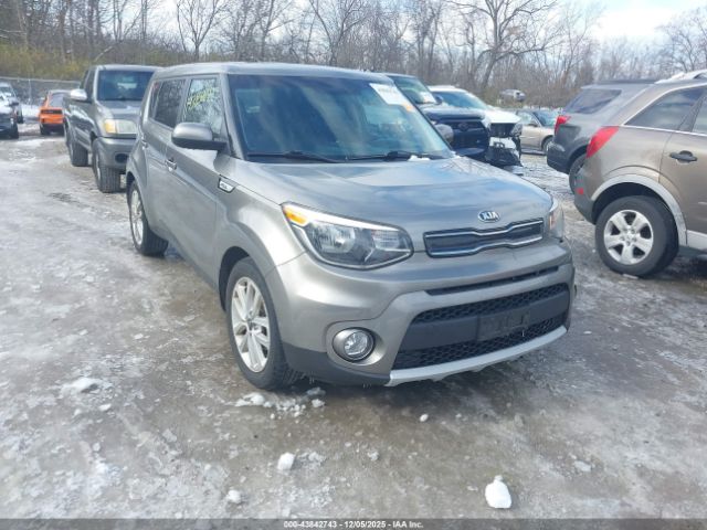 Kia Soul + Image 1