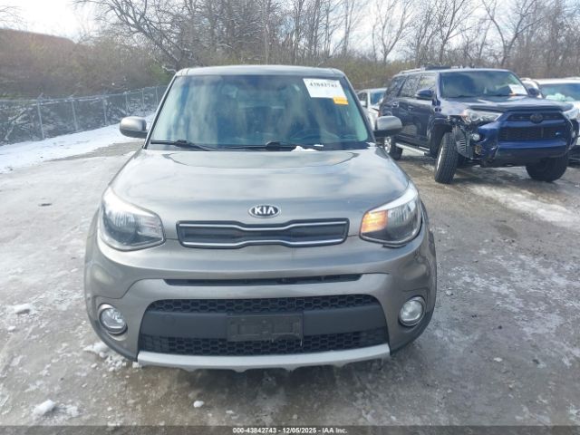 Kia Soul + Image 9
