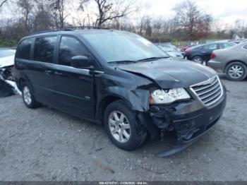  Salvage Chrysler Town & Country